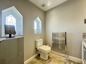 Photo 17- click for photo gallery